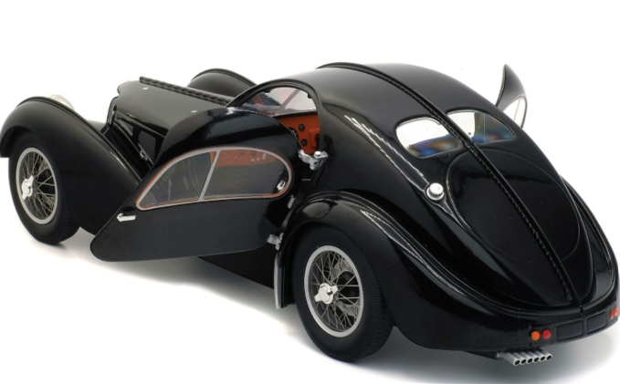 Solido 1:18 Scale 1937 Bugatti Type 57SC Atlantic – Diecast Model Car, Black